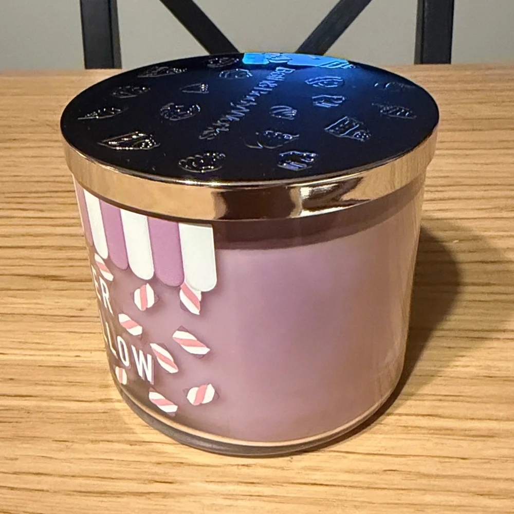 Bath & Body Works 3 Wick Candle. Lavender Marshmallow. - Picture 8 of 8